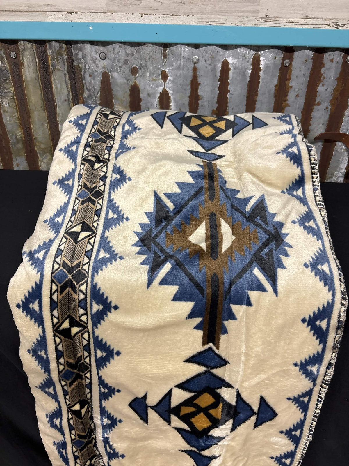 Southwestern Cream, Blue & Tribal Pattern Sherpa‑Backed Queen Blanket