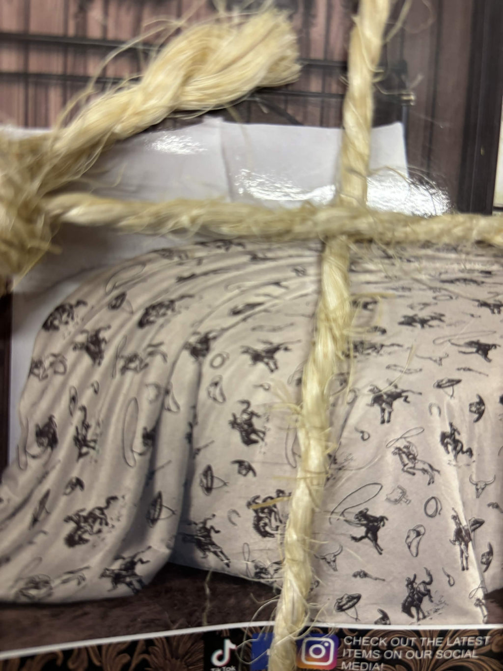 Western Cowboy Sketch Print Queen Throw Blanket