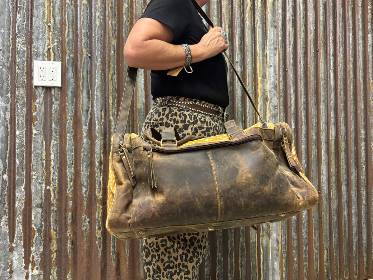 Western Multi-Pocket Fawn Print & Leather Weekender Duffel