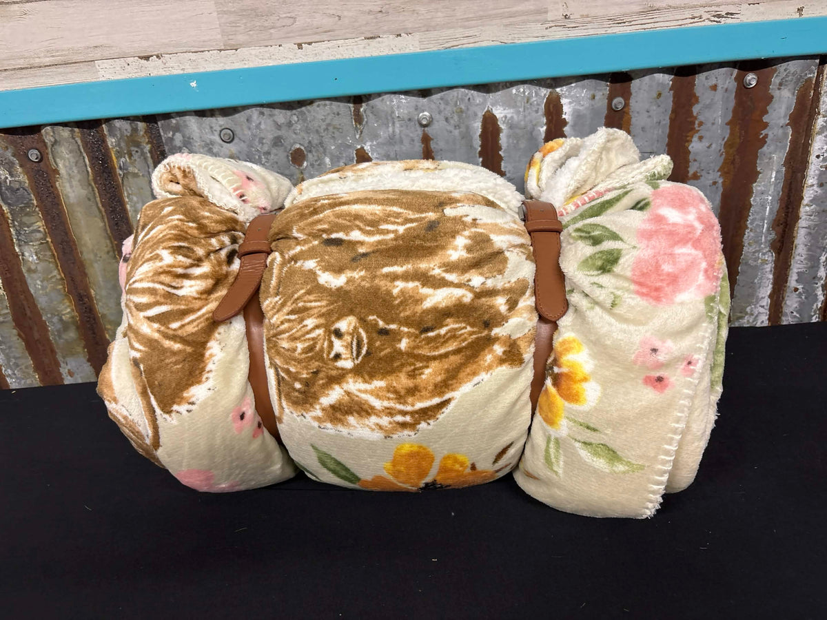 Western Highlander Cow & Calf Floral Sherpa‑Backed Queen Blanket